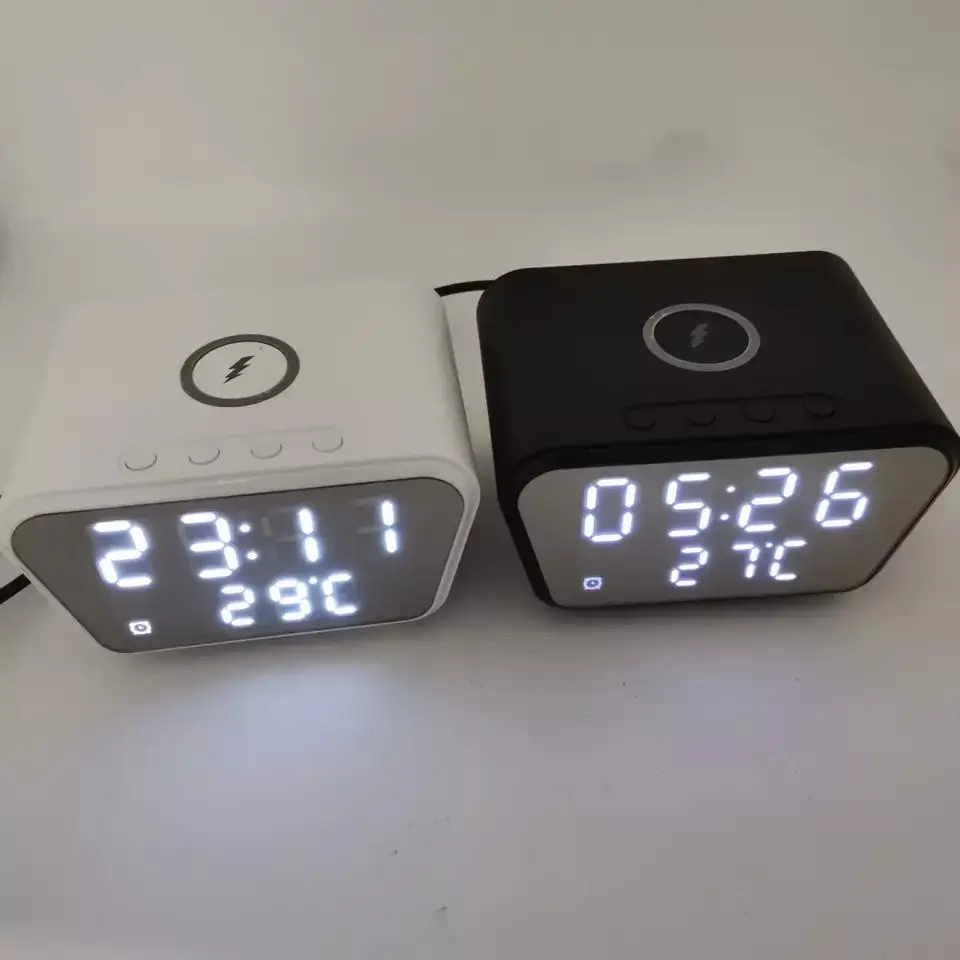 3 in 1 Fast Charger Multi Docking Station 3 in 1 for Phone Alarm Clock Wireless Charger 15W  Wireless Charging Station