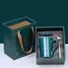 Caja de regalo verde capricornio, verde oscuro número 12.