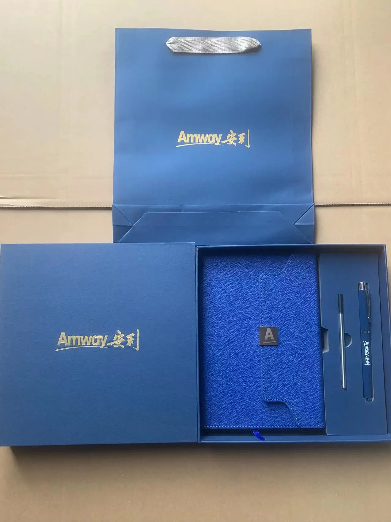 Hot Sell Luxury Business Gifts Box Set A5 Treefold Notebook With 16g