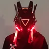 Aile triangulaire rouge