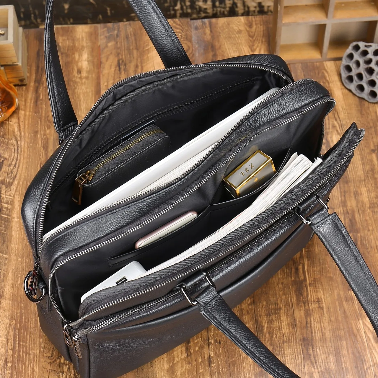Original Factory Drop Shipping Cow Leather 15.6 Inches Business Bag Real Black Pebble Genuine Leather Computer Laptop Briefcases