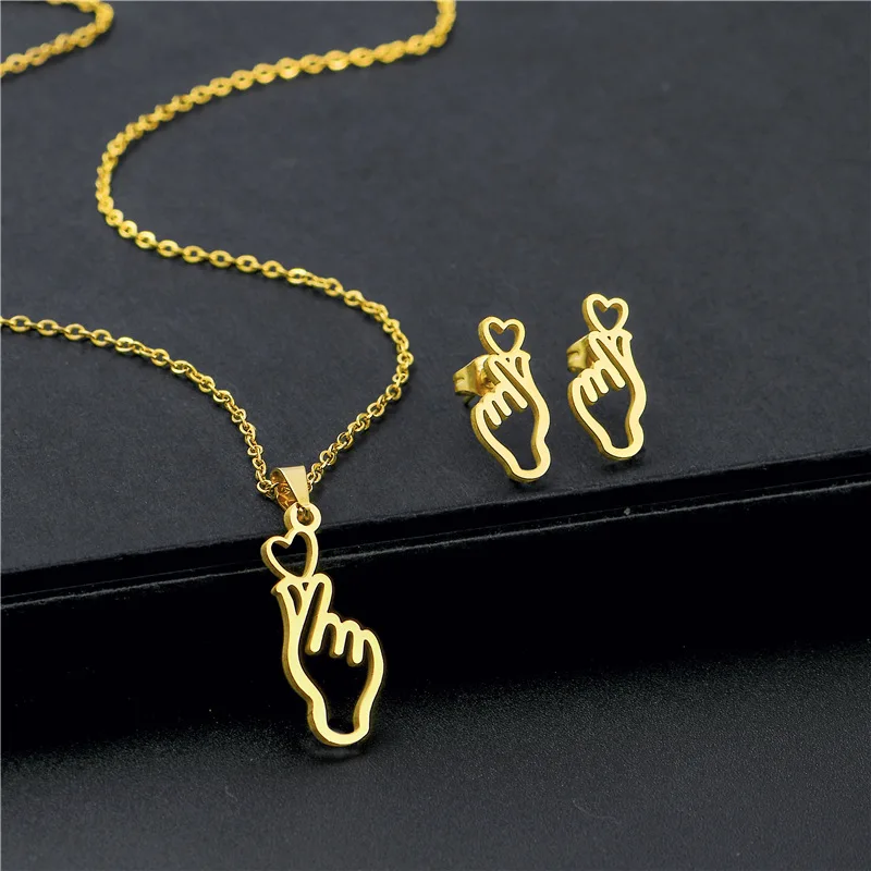 Parure Collier Pendentif Cœur Et Boucles D'oreilles - Bijoux Doré Avec Diamants, Neuf