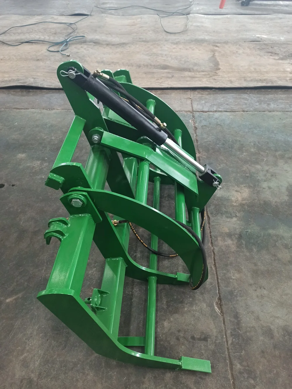 skid steer root rake attachment quick hitch log grass grapple  32 741-2