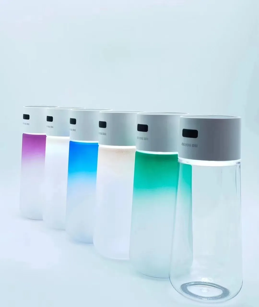2023 New Popular Design Light Cup Plastic Rechargeable Luminescent Water Bottle Colorful Light Plastic Water Bottle