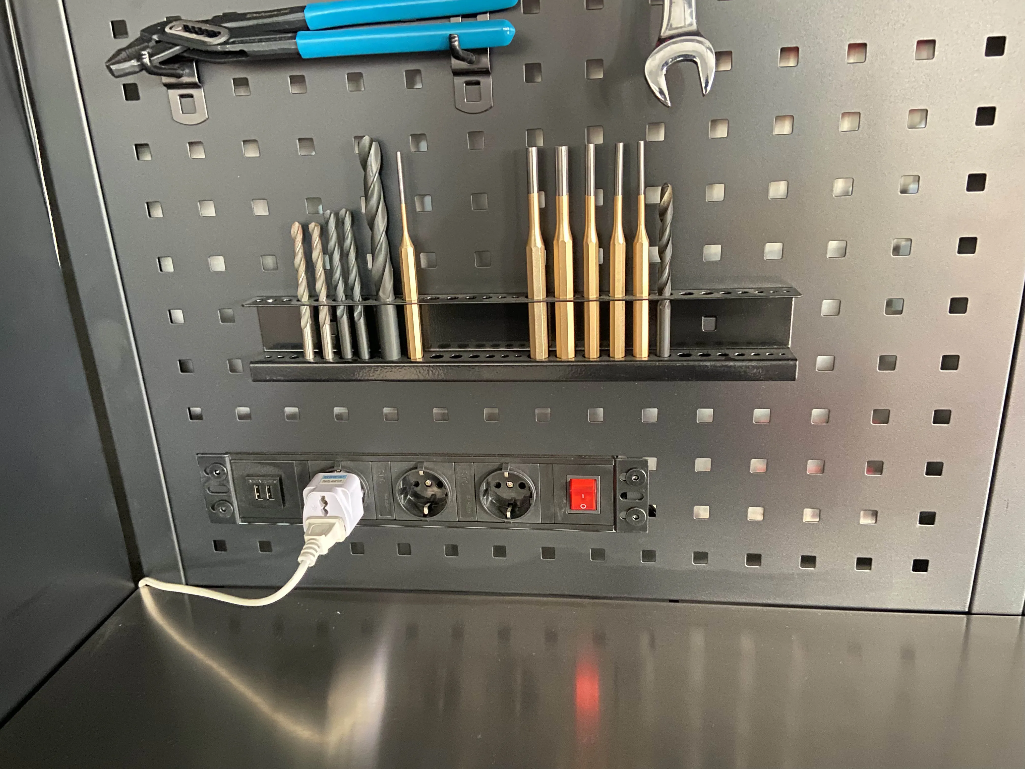 Multi-function Garage Storage Workbench - Tool Cabinet