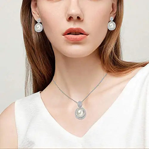 The Latest Design of Artificial Pearl Earrings Real Gold Plating American Style Pearl Jewelry for Women