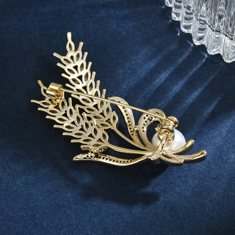 Broche oiseau en émail avec strass : Bijoux fantaisie de style vintage - Canada