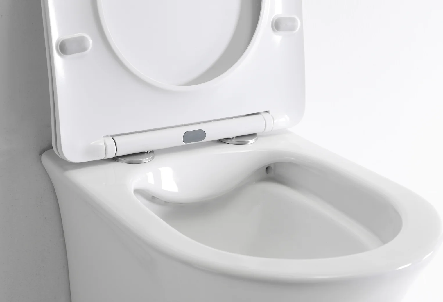 	Eco-efficient ceramic wall-hung restroom fixture