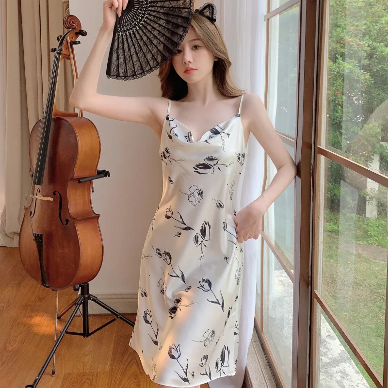 Samwestart Custom Design Comfortable Silk Satin Sexy Fat Women Sleepwear Sexy Pajama Set for Women Hot Sexy Night Sexy Bedroom