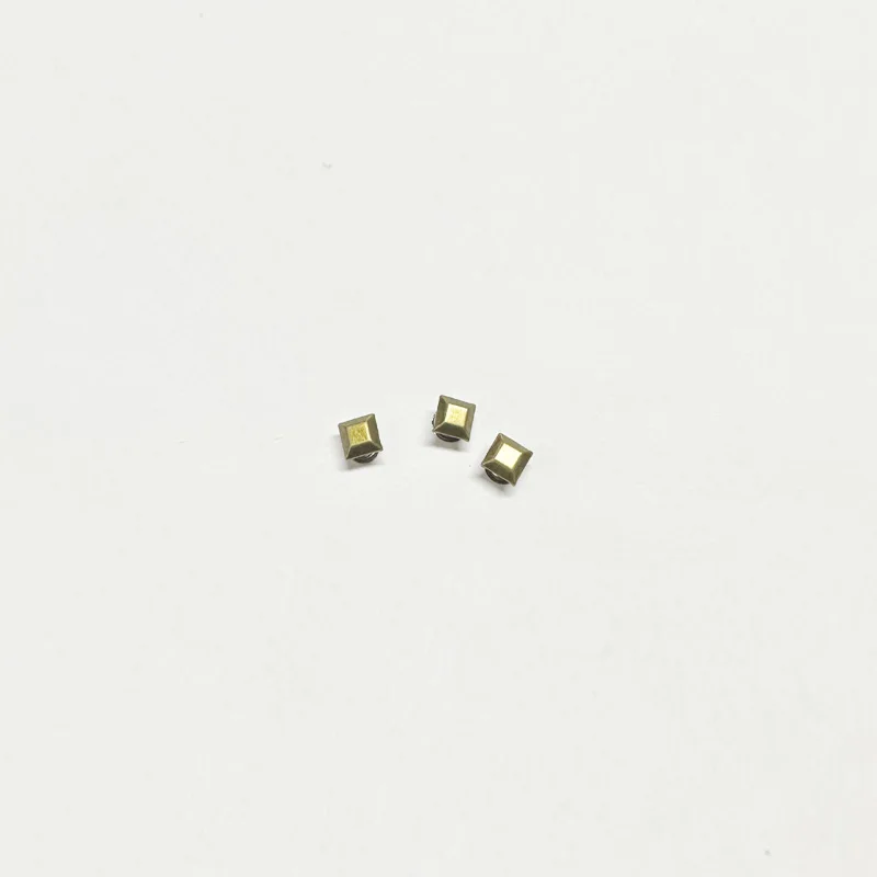 Плоский кубический квадратный колпачок латунный или Железный двойной заклепки ручные Точечные Заклепки латунные для кожаной одежды