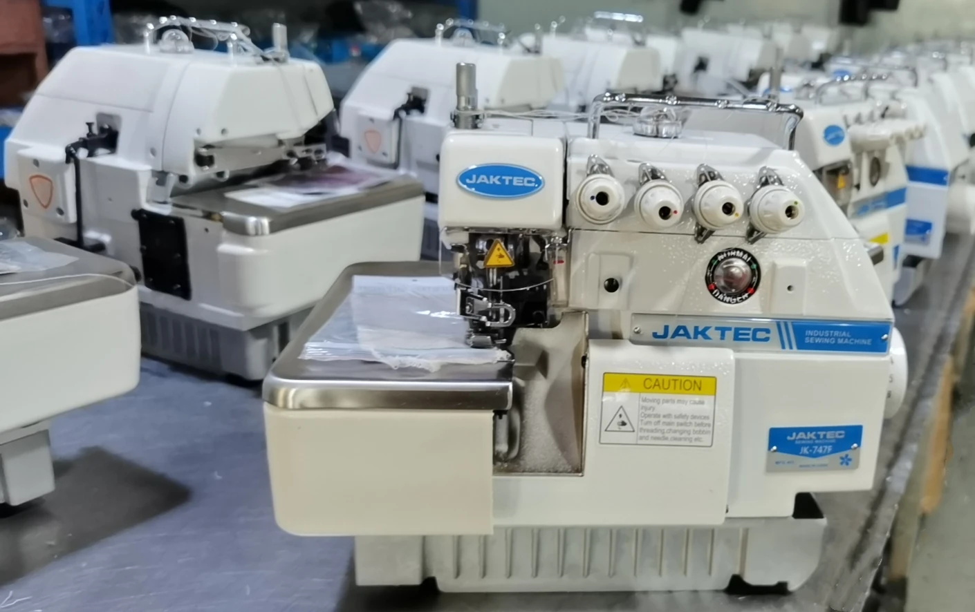 JK747F Four Thread Overlock Sewing Machine Cover Seam Machine