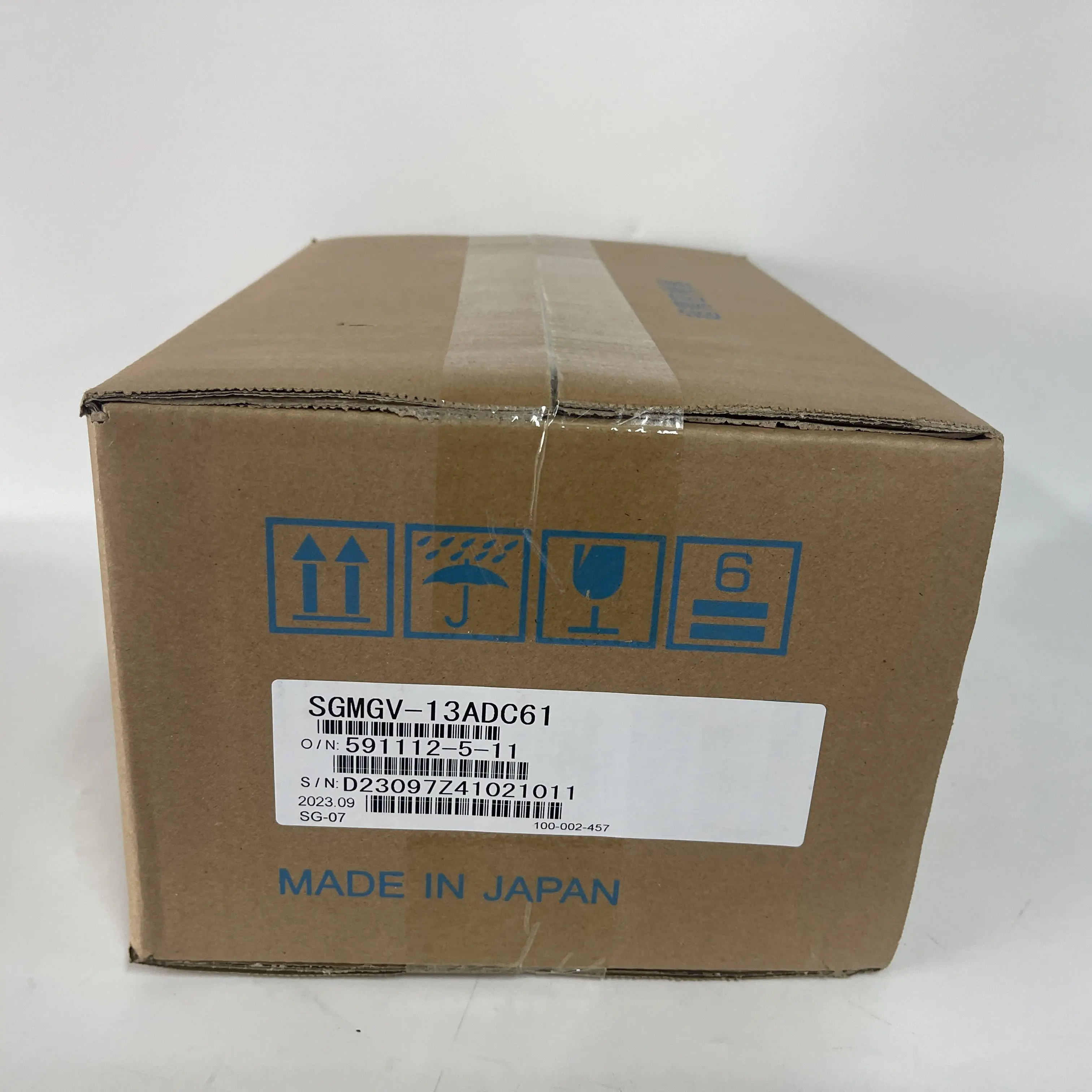 Yaskawa AC Servo Motor SGMGV-13ADC61 Yaskawa AC Servo Motor SGMGV-13ADC61