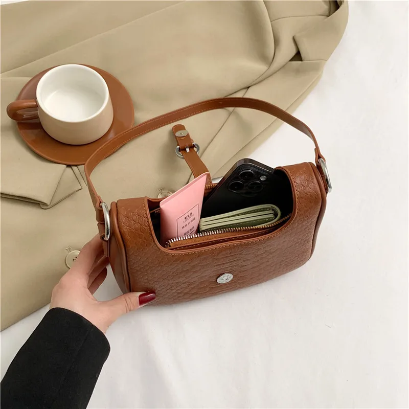 Cross-border Women’s 2026 New Light Luxury High-end Simple Small Square Retro Cool Crocodile Pattern PU Single Zipper Autumn