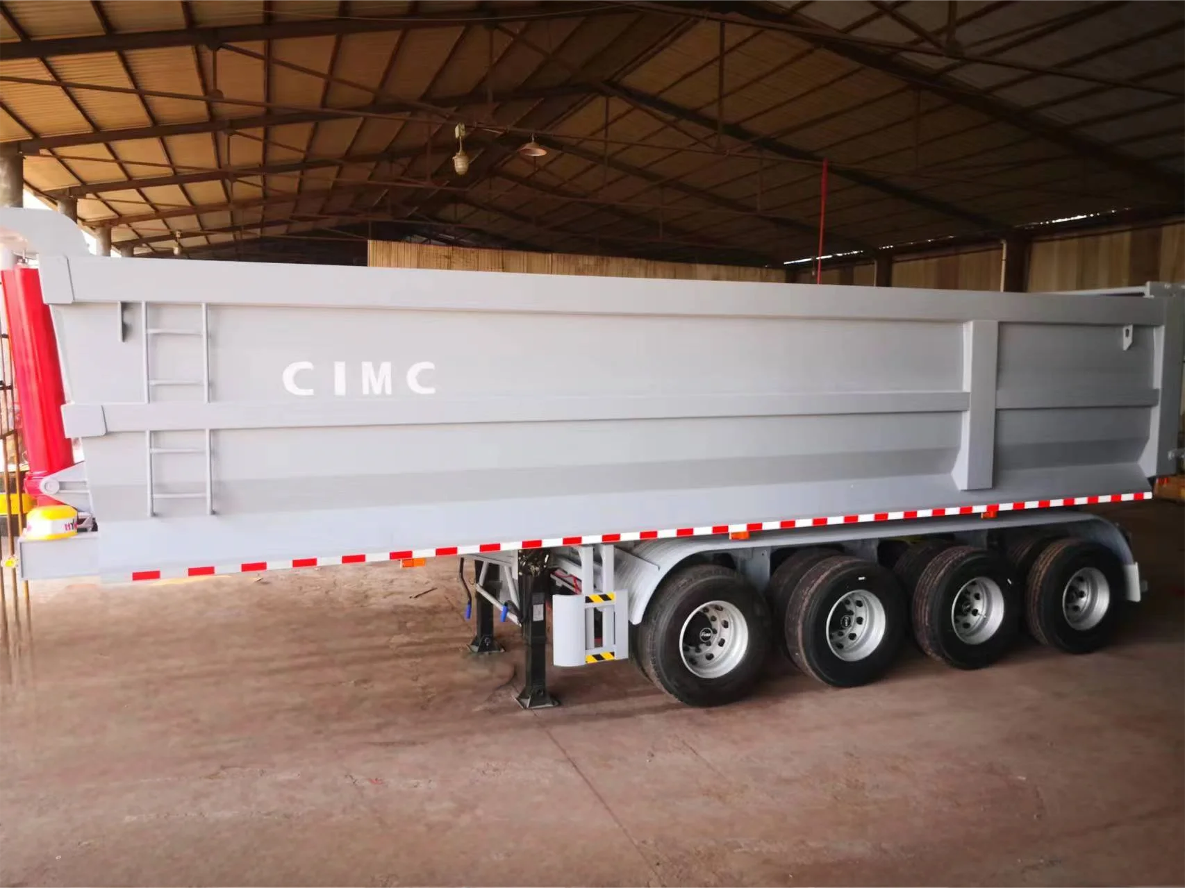 CIMC Factory Direct Sale 80 Ton  4 Axles U Shape Dump Truck 45cbm Transporting Coal and Sand Tipper Semi Trailer