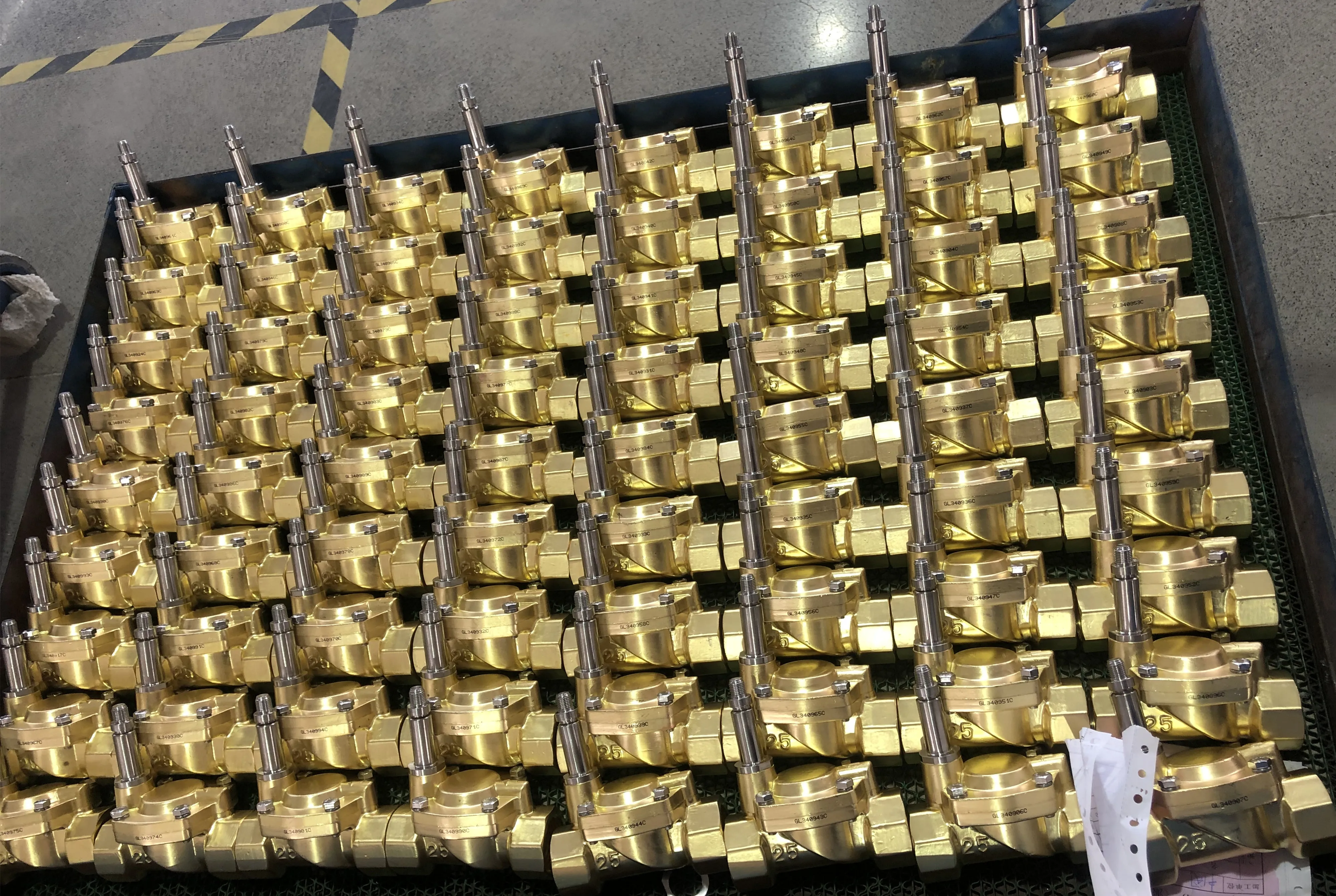 Stainless Steel Solenoid Valve DN65MM DN80MM 3INCH Thread Type with Diaphragm Structure