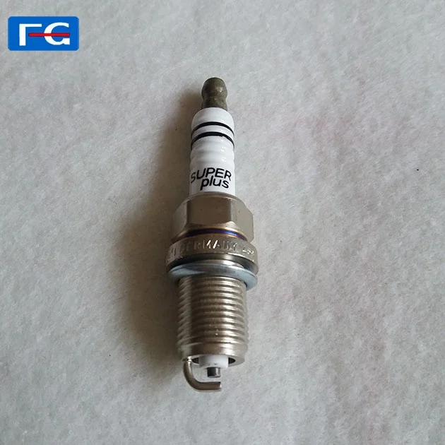 Hot Selling Auto Spark Plug FR7DC+8  Car Spark Plug for  France  Car 206 307 405