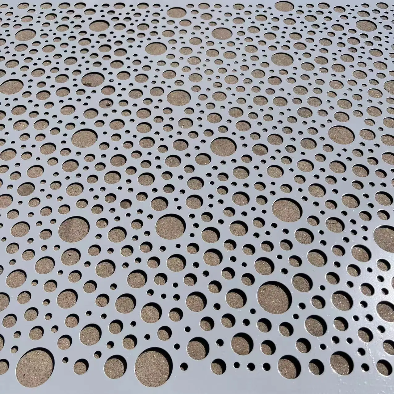 穴あき軟鋼板/建材金属穴あきメッシュ/鋼穴あき板金メッシュ