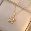 Collar Bauhinia 11 circonitas blanco