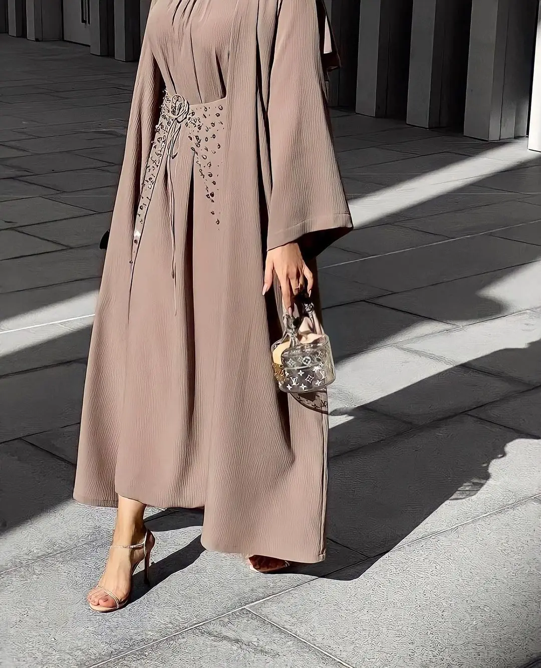 tiered floral maxi dress The Furgeson in Garden Green Small wedding guest dress hire It features a layered Sakmal Black Dresses for Size:10 2E US
