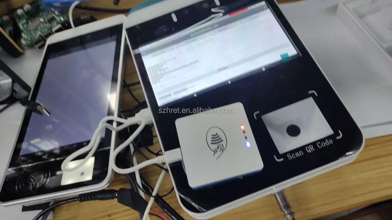 GPRS NFC Card Payment System Android Bus Validator With QR Code Scanner Bus Ticket Collection Machine