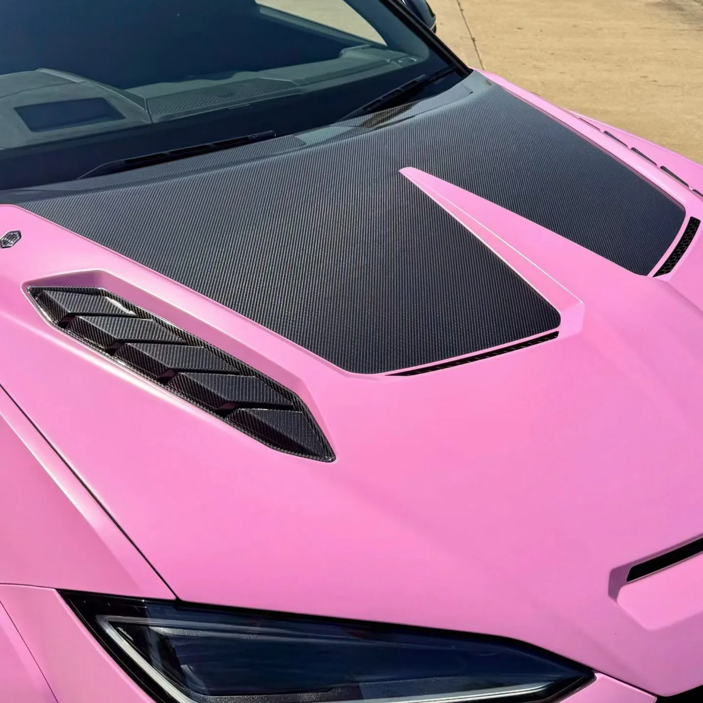 Capa de Capô do Motor para Lamborghini Urus foto 4