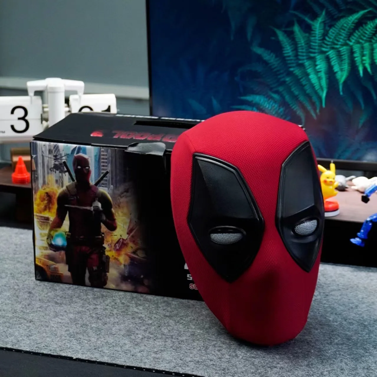 Deadpool Mask Moving Eyes Mask with Led Light, Halloween Mask, Remote Control Full Face Adult/Kids Cosplay Gift