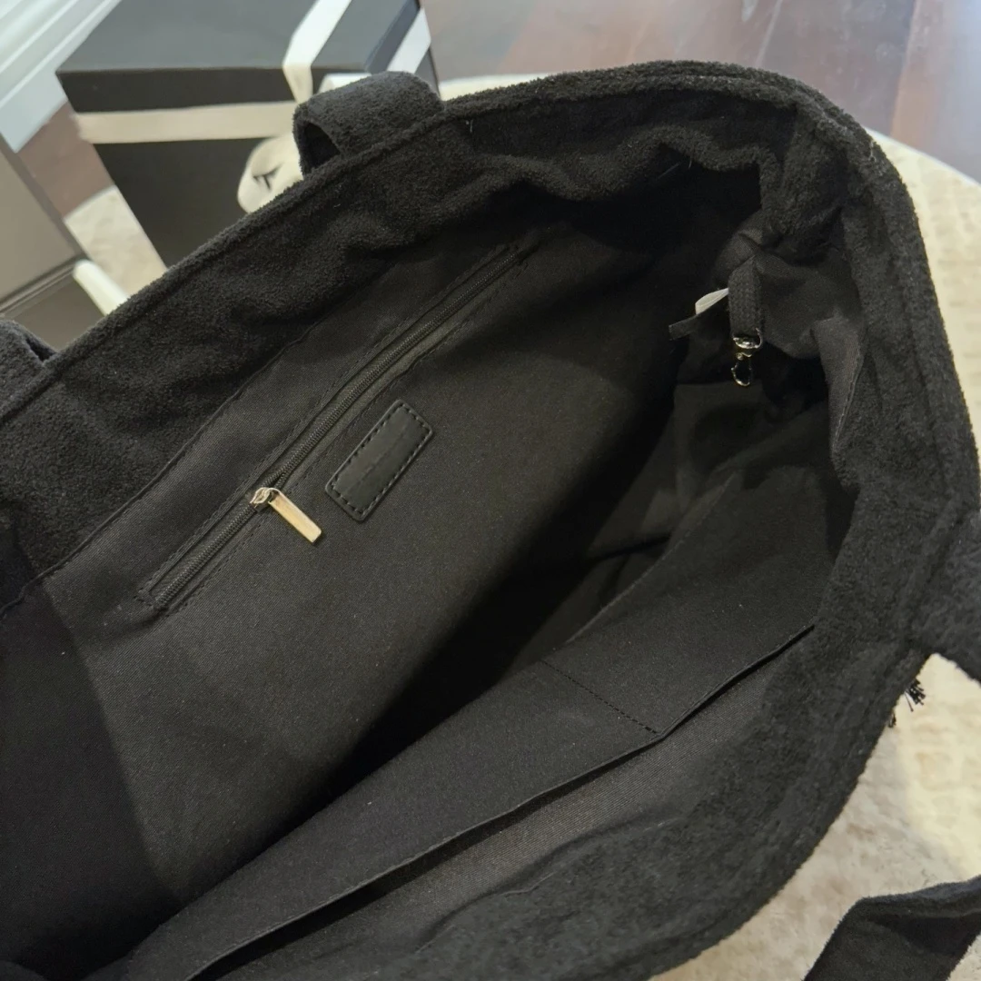 Large Capacity Storage Tote Beauty Bags