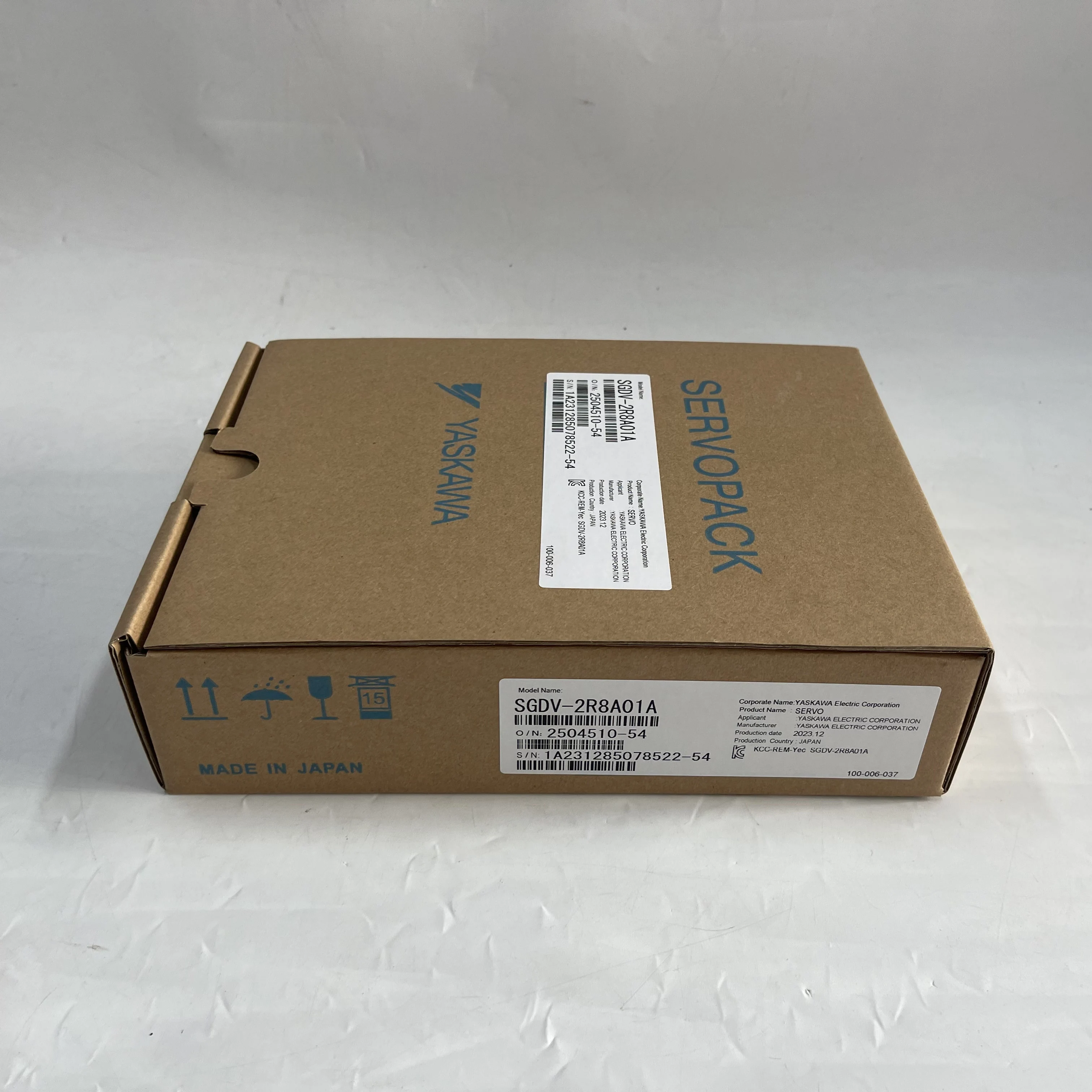 YASKAWA AC Servo Amplifier SGDV-2R8A01A
