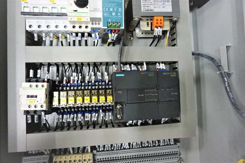 Servo Motor Control Box Panel POWER DISTRIBUTION BOX PANEL Electrical Distribution Panel