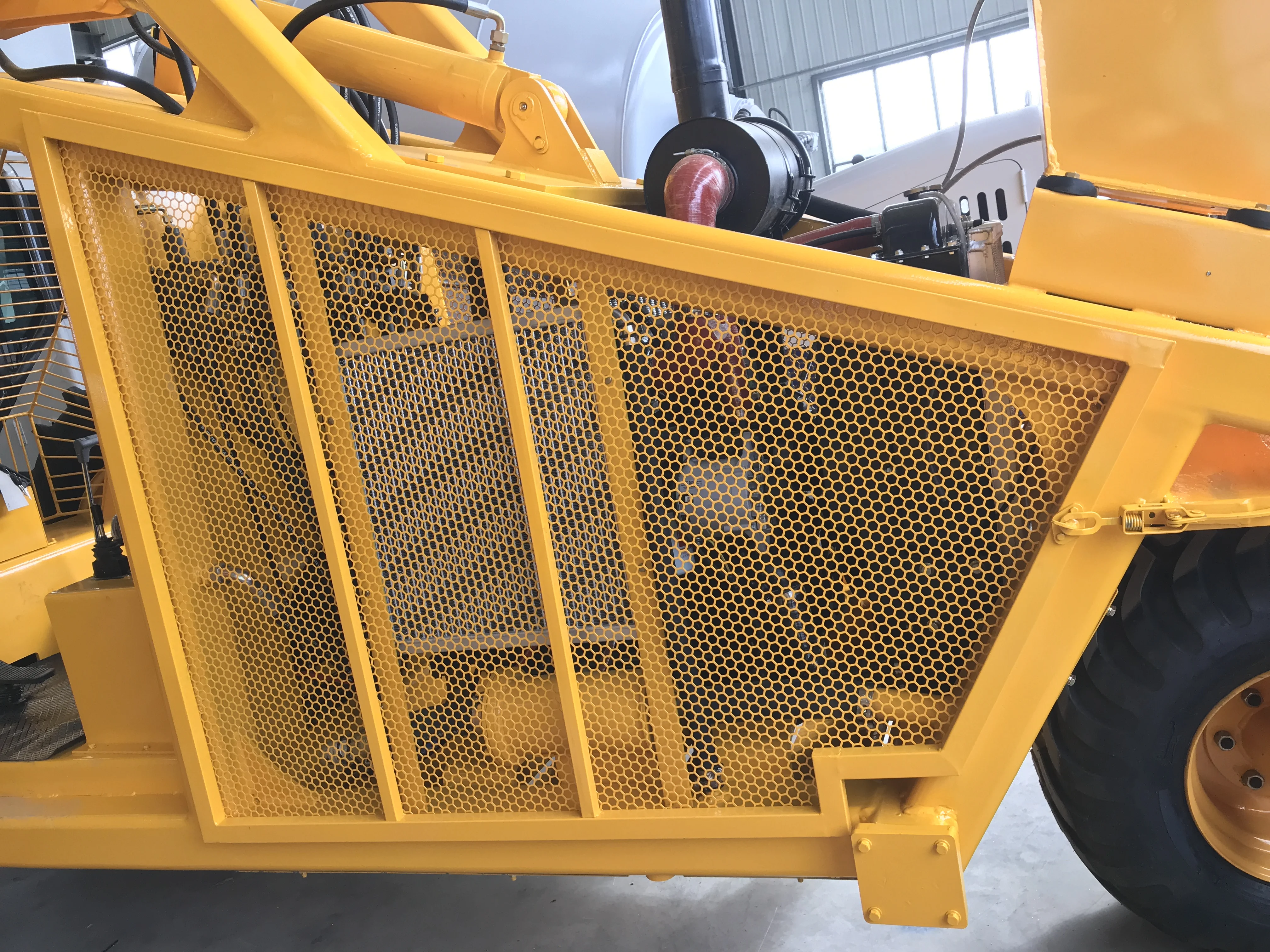 China BELL Three Wheel Logger with 100HP Engine