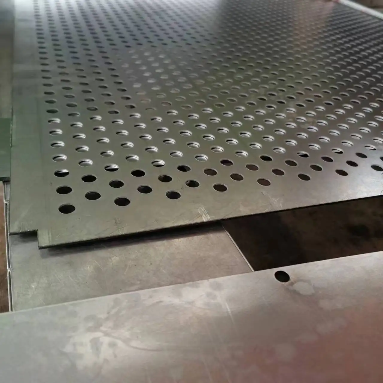 Multifunctional Punched Mesh Plate Hole Punch Steel Plate Antiskid