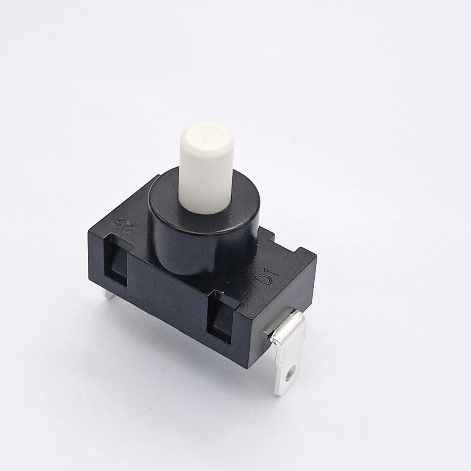 Switch Crack Interrupteur Bouton-poussoir R13-85 Pour Guitare électrique - Soft Touch - 1 Pièce - Compatible Universel Bouton Soft Touch Switch Crack Interrupteur Bouton-poussoir R13-85 Pour Guitare électrique - Soft Touch - 1 Pièce - Compatible Universel Bouton Soft Touch