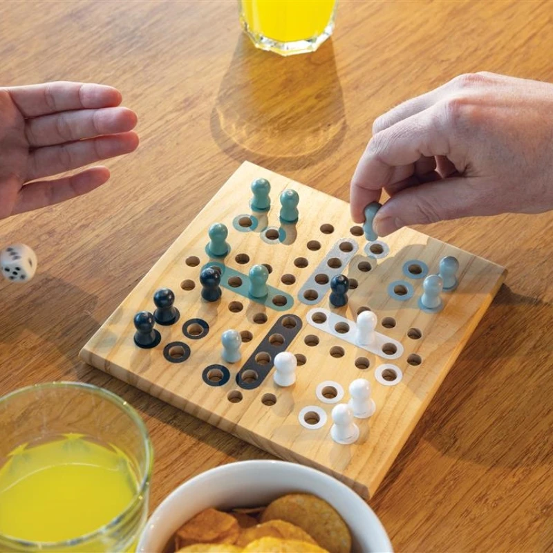 EZ Wholesale Custom High Quality Wooden Ludo Chess Set for Kids