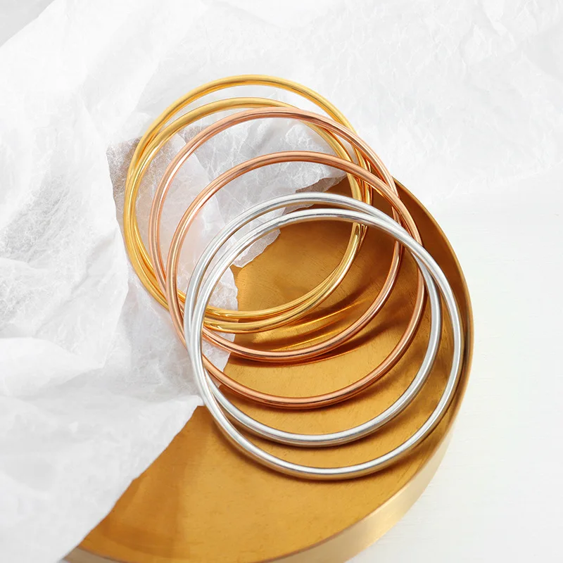 INS Style Niche Design Stainless Steel Gold-Plated Bangle