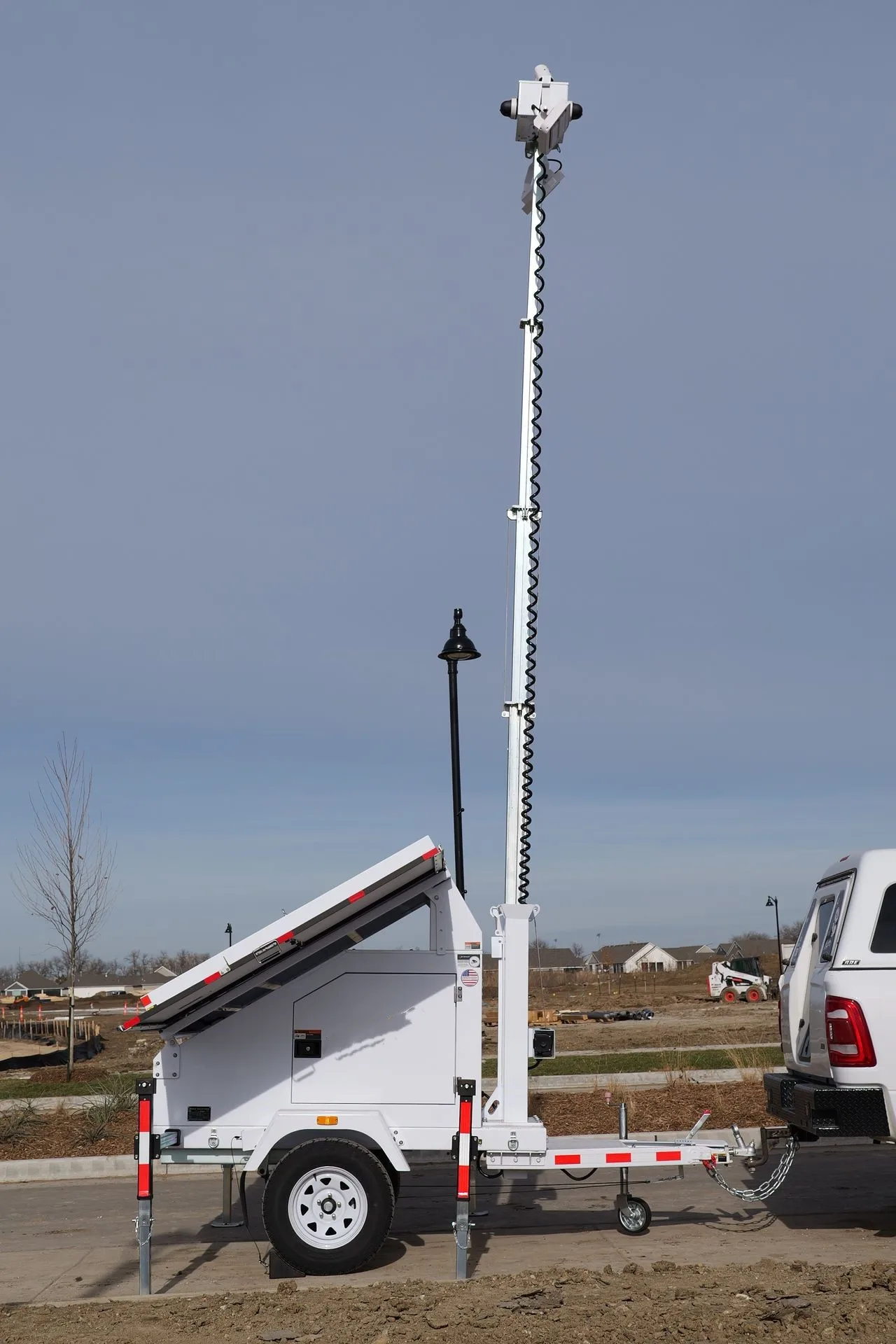Mobile Solar Powered Surveillance Units Cctv Tower Solar Trailer ...