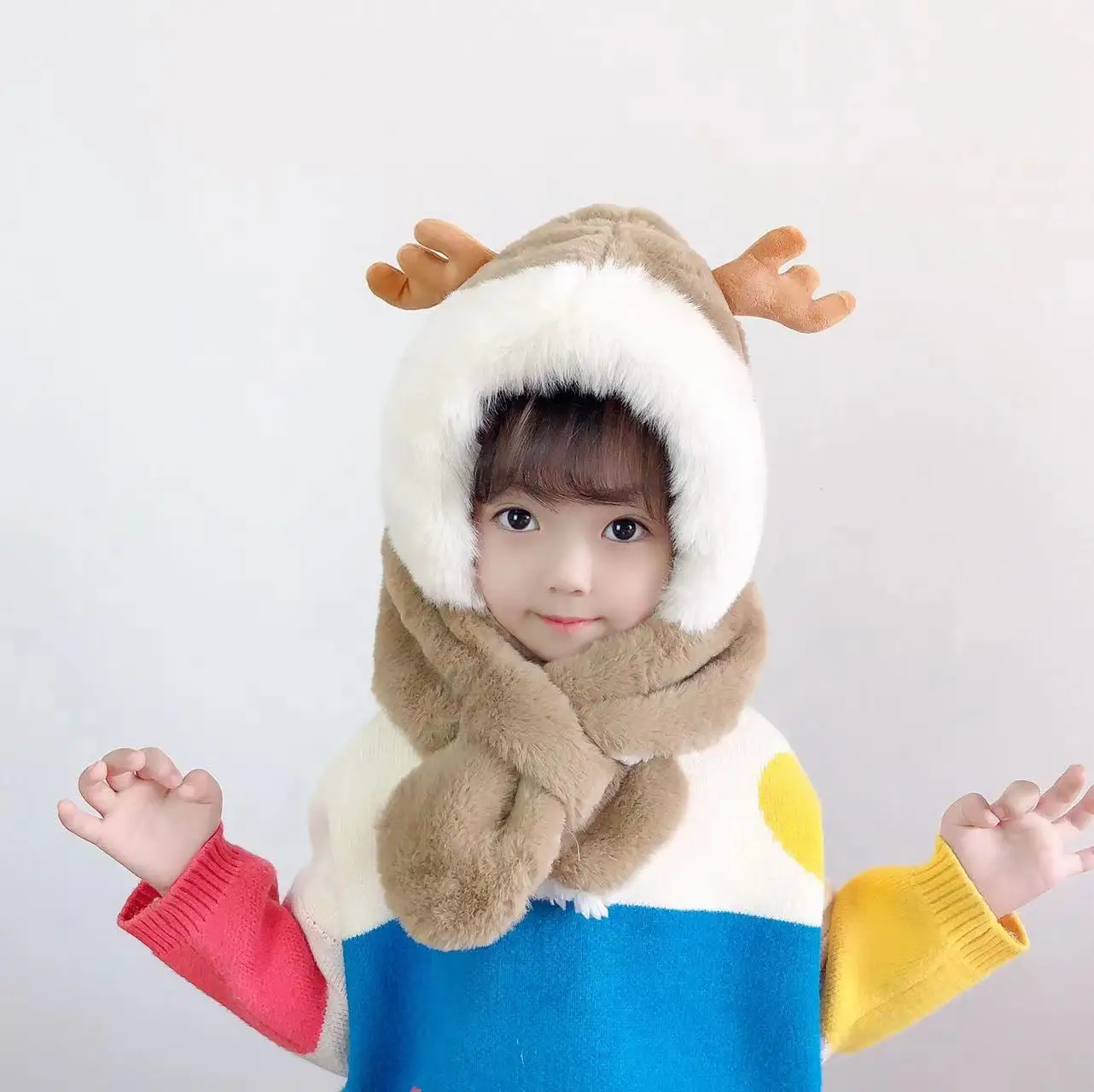 Зимняя детская шапка шарф для одного мальчика и девочки утолщенная теплая плюшевая милая детская шапка для защиты ушей с оленьими рогами
