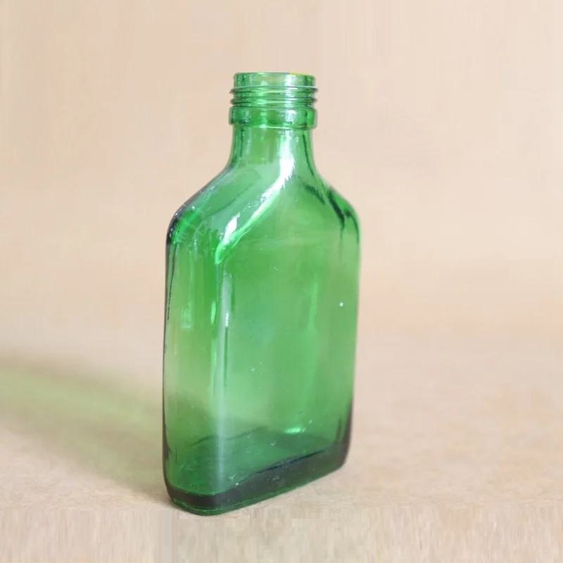 Wholesale Green square Mini Bottles Wine Cold Brew Beverage Juice Bottle Glass Bottles for Vodka in Ukraine