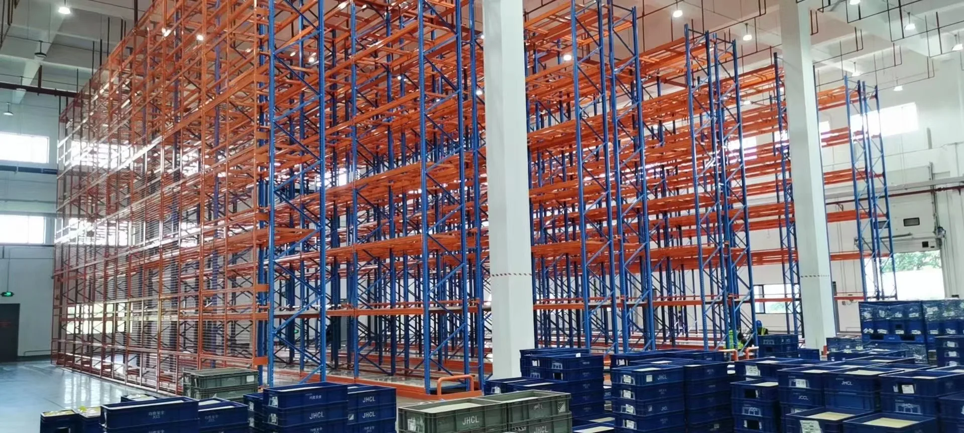 Warehouse Stacking Storage Narrow Aisle Rack System Adjustable Boltless ...