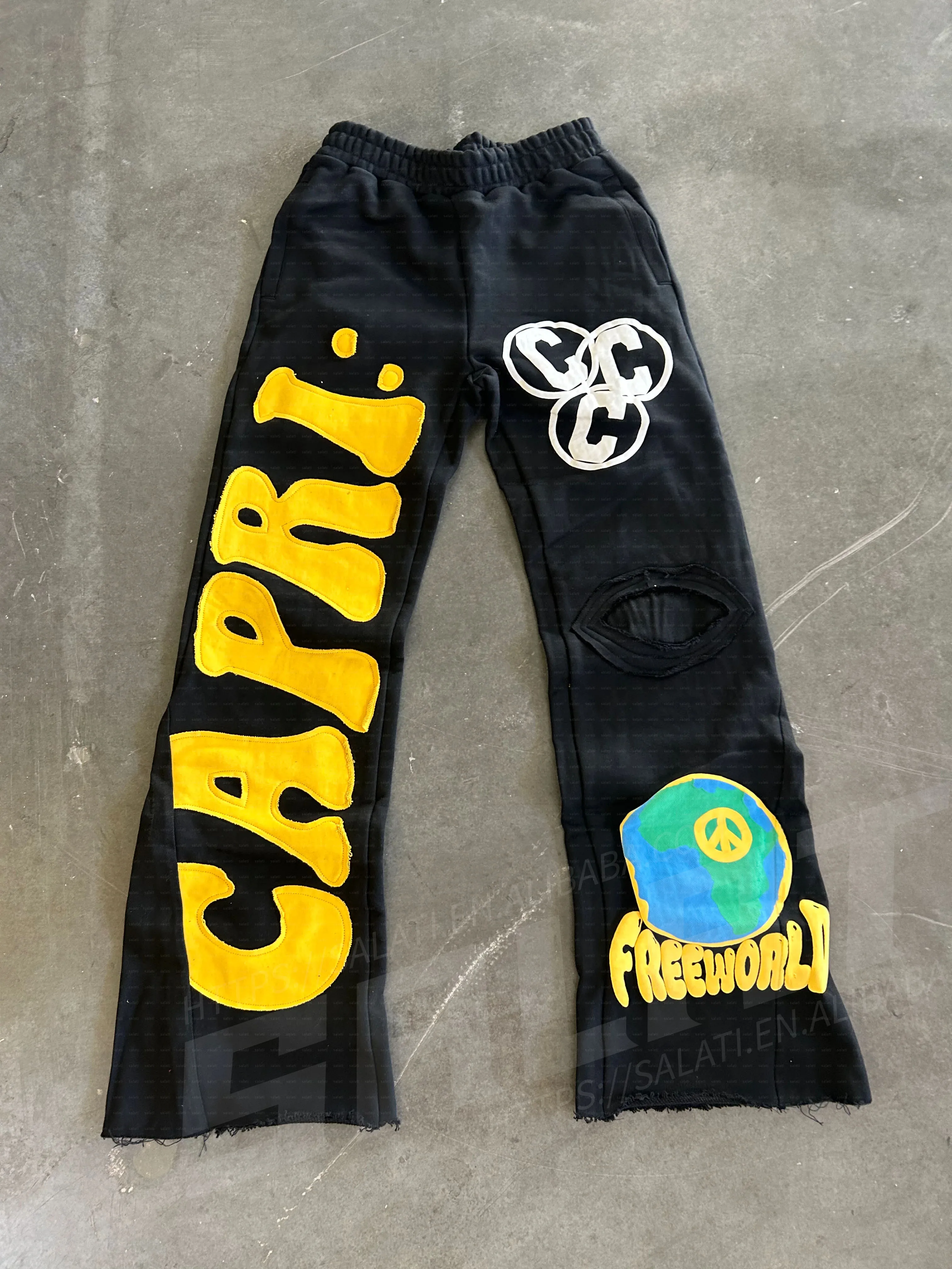 Custom Streetwear Jean Pant Heavyweight Cotton Embroidery Applique Patches Baggy Stacked Denim Jean Vintage Denim Flare Pant Men gallery 10