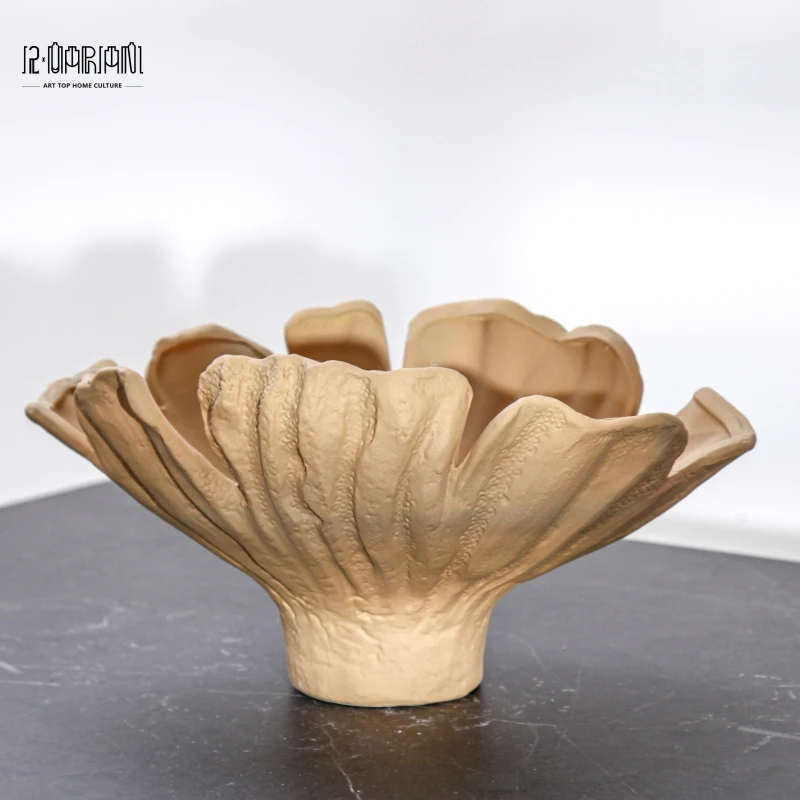 Modern Luxury Irregular Shell Shape Decorative Chocolate Ceramic Fruit 