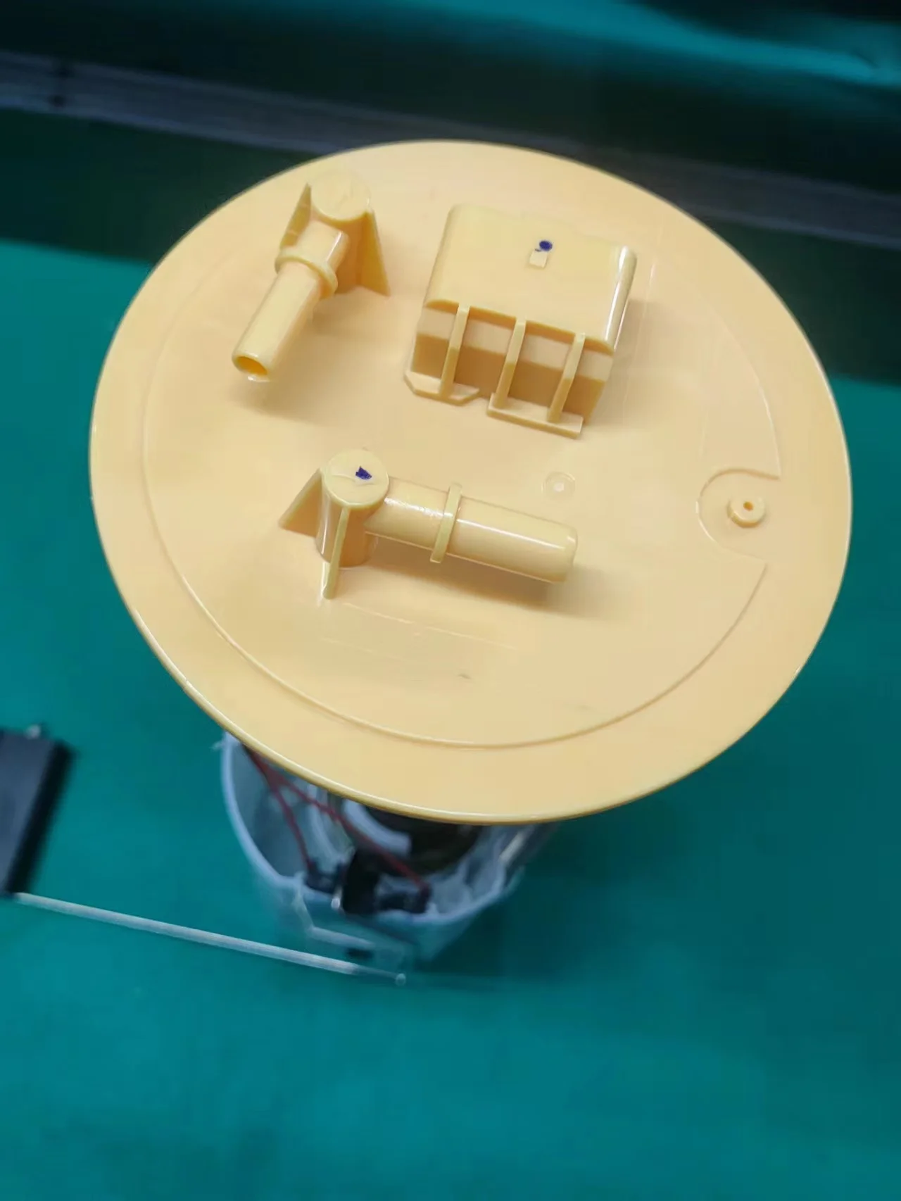 Electric Fuel Pump Module Assembly FFY00100 0580203199 for Bosch Version for Ashok Leyland Bada Dost T3 Indian LCVS Trucks