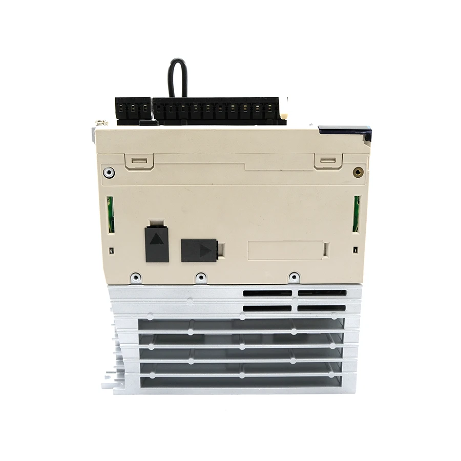Brand New and Genuine with Good Quality Brake Control Board YASKAWA SGD7S-2R8A00A002 for Industrial Machine