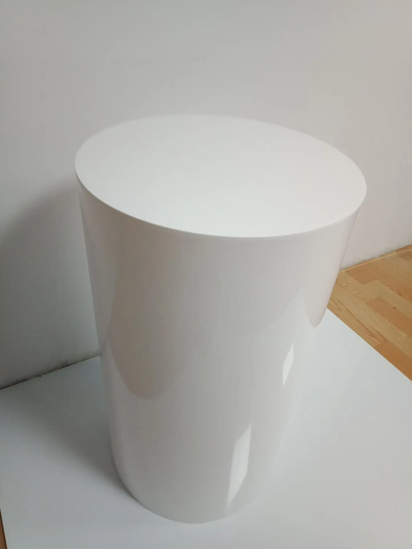 Set of 5 Acrylic Round Cylinder Pedestal White Acrylic Plinths Display Stand for Wedding Decoration