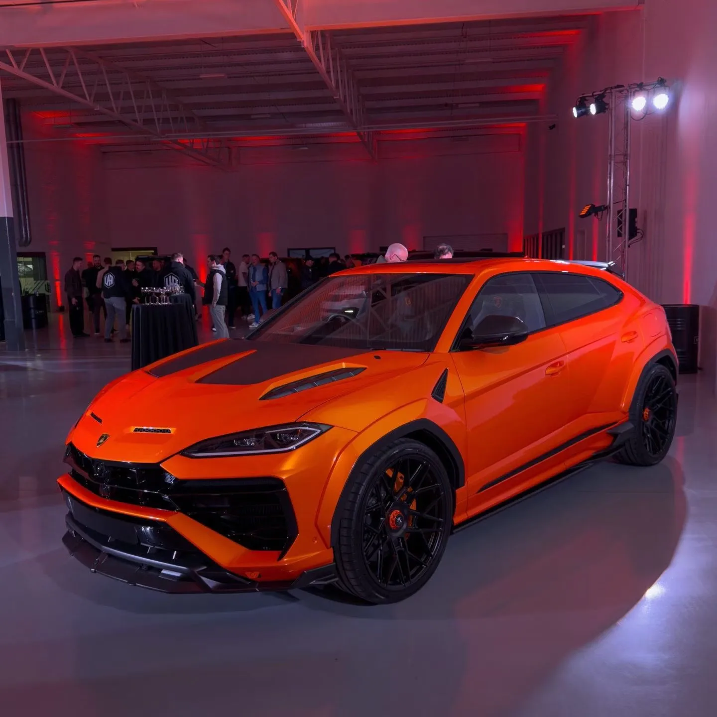 Lábio Frontal para Lamborghini Urus foto 6
