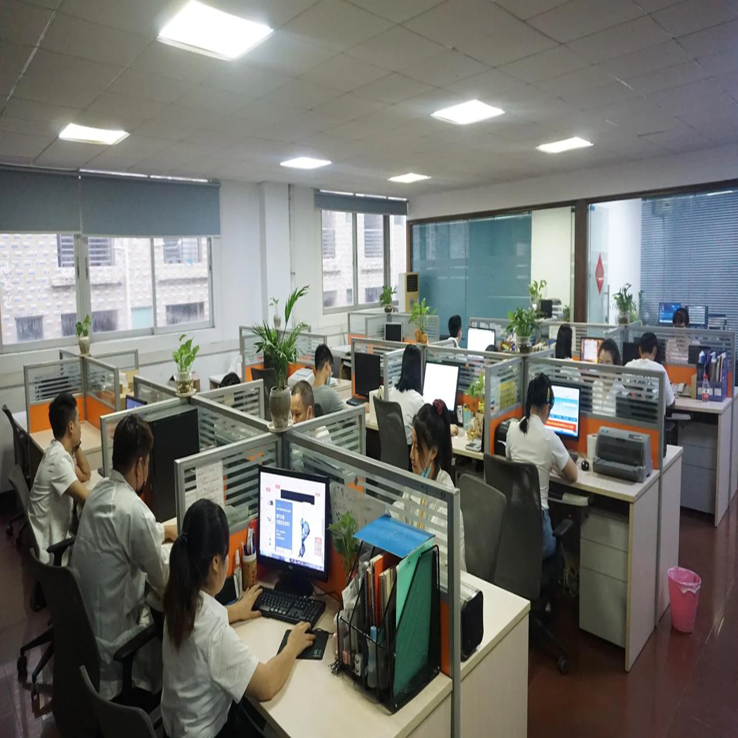 Shenzhen Yuanghang Electronic Co., Ltd. 2