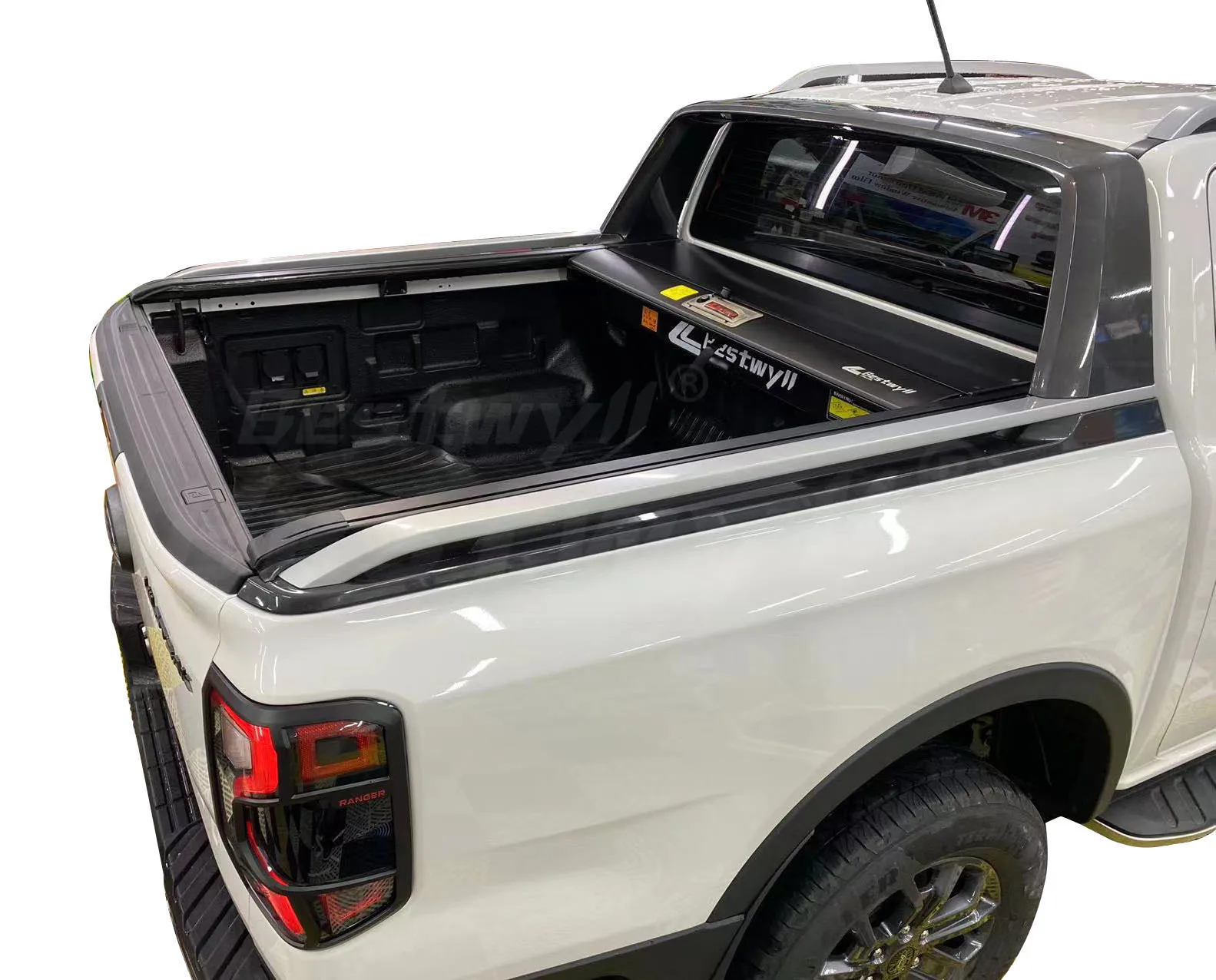 Твердая крышка BESTWYLL для пикапа кузова грузовика ручного роликового затвора F81 2023 Ford Ranger Wildtrak