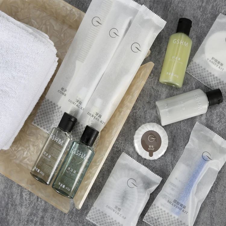 Free Sample Low MOQ Eco Friendly Custom Spa Hotel Guestroom Toiletries Amenities Set Supplies Pack