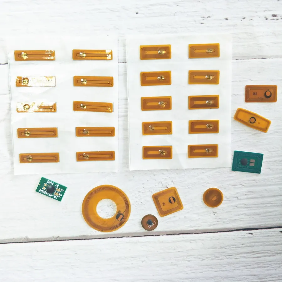 NFC Micro Sticker Tag 13.56 MHz RFID Communication Interface for Various Applications