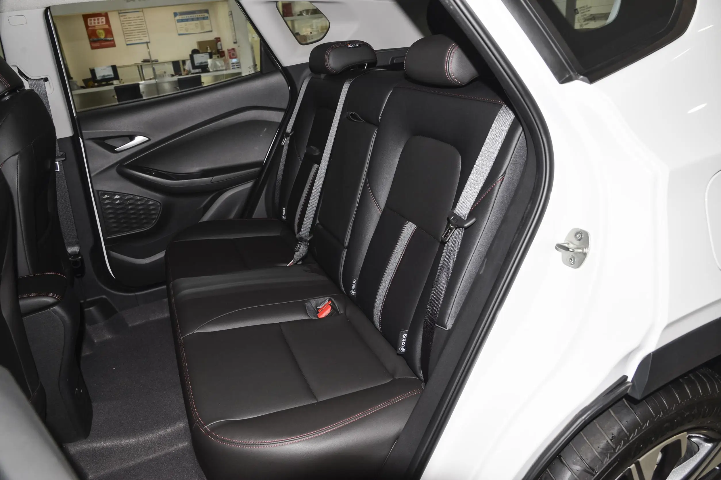 2023 Chevrolet Tracker RS 1.5T SUV Best Selling 184hp L4 5-Seat Automatic Petrol Car With AWD Drive