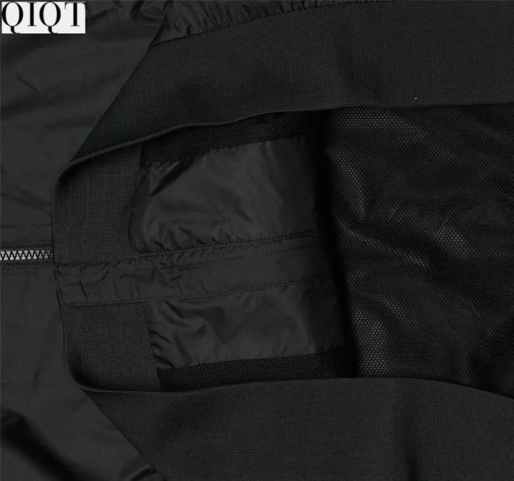 Casual Fashion 2021 Spring And Autumn Long Sleeve Loose Outdoor Streetwear Windbreaker Jacket Waterproof Men's Coats